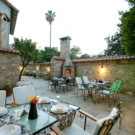Castle Boutique *