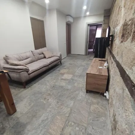 Δωμάτια σε οικογενειακή κατοικία Castle Boutique *