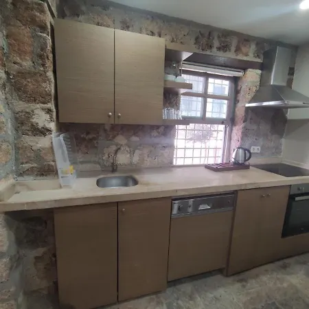 Δωμάτια σε οικογενειακή κατοικία Castle Boutique *